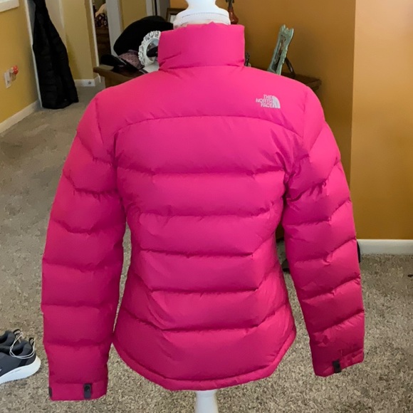 The North Face Pink Ski & Snow Jacket - Picture 3 of 13